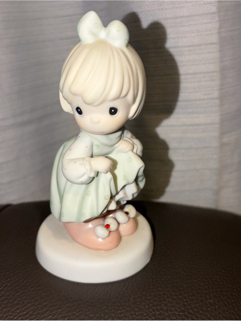 VTG 1996 Precious Moments "Whos Gonna Fill Your Shoes" Figurine #531634